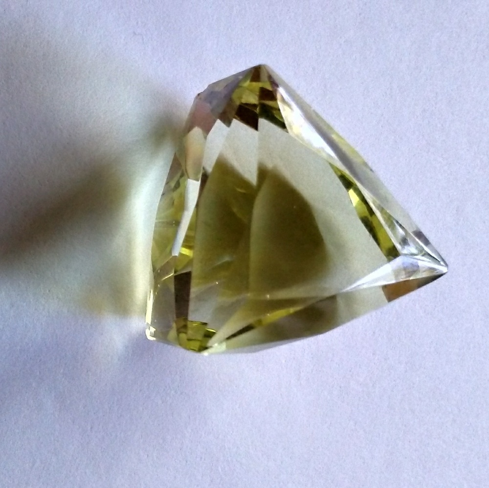 💎 Natural Lemon Topaz Trillion Cut
